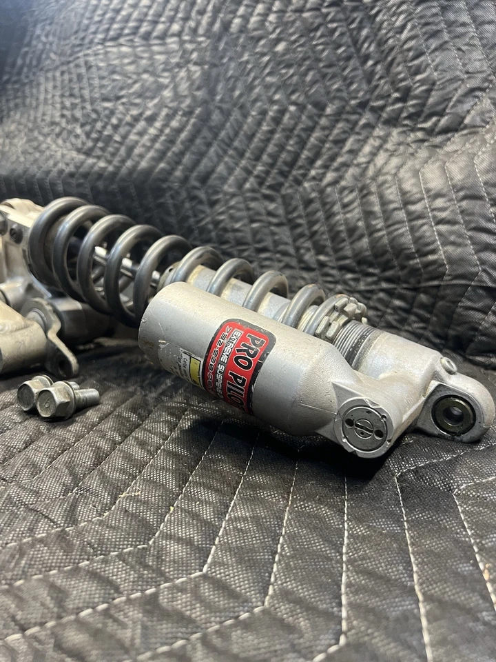 Задний поворотный рычаг в сборе 2001-2005 03 Kx85 - Изображение 3 из 3