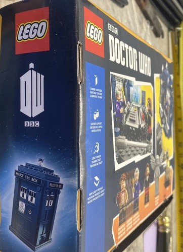 Lego BBC Dr Who # 21304, set completo senza parti mancanti manuale 623 pz - Foto 4 di 8