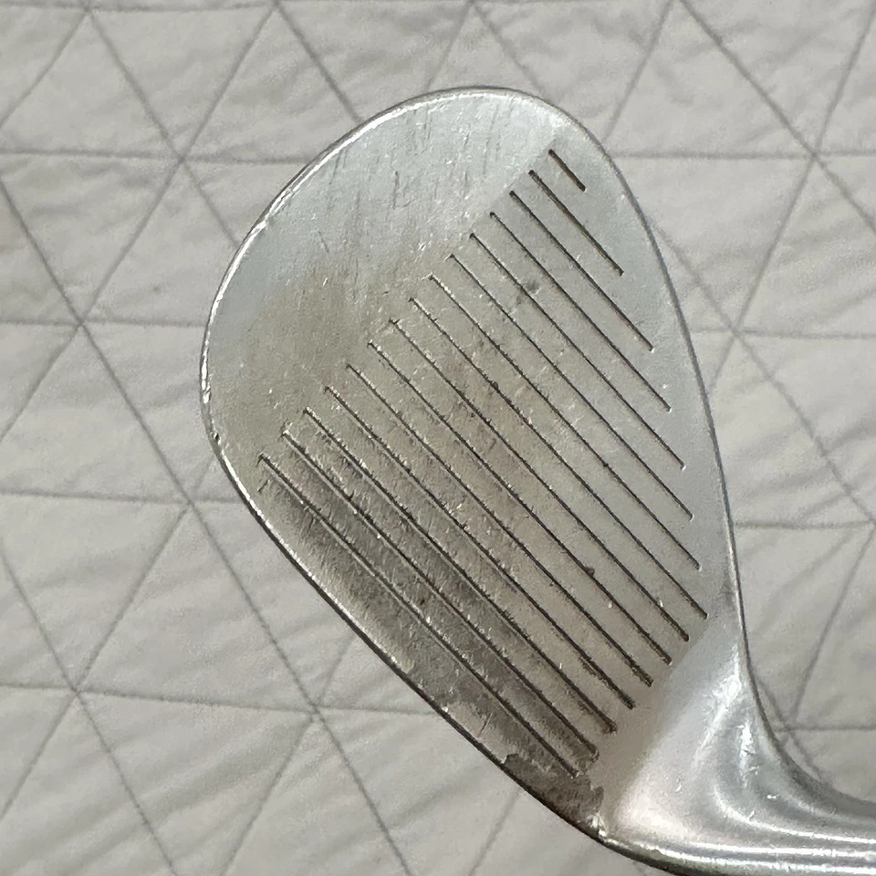 Bettinardi Forjado Corte Alta Hélice 58° Lob Wedge KBS Hi-Rev 125 Rígido 35” Derecha Foto 2 de 4