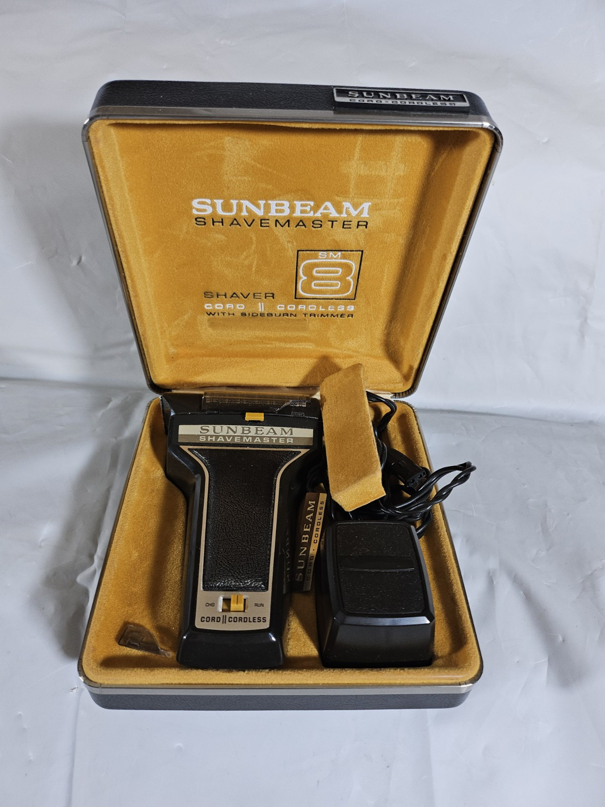 Sunbeam Shavemaster 8 Electric Cordless Shaver in Original Case PARTS Vintage 🔥