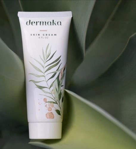 Dermaka All Natural Face Cream for Uneven Skin Tones - Plant-Based with Vitamin - Picture 2 of 6
