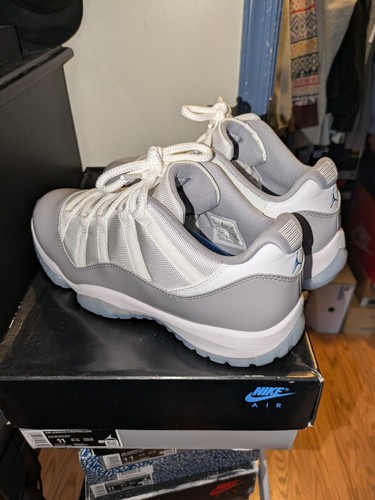 Size 11 - Air Jordan 11 Retro Low Cement Grey Excellent Condition - Picture 3 of 8