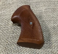 COLT ROPER STYLE WOOD GRIPS WITH SCREW