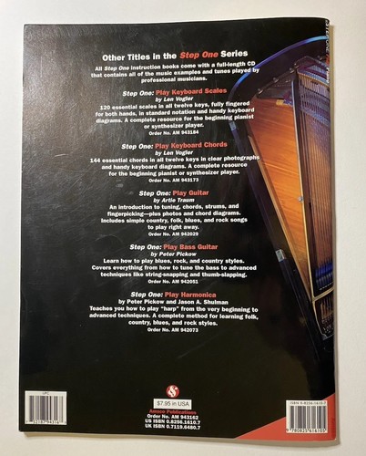 Step One: Play Piano by Ernest Lubin Tutorial With CD - Picture 2 of 3