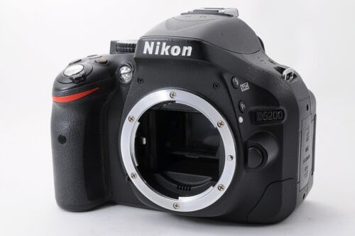 【TOP NEUWERTIG】NIKON D5200 Digitalkamera + 18-55mm F/3.5-5.6 G Objektiv Kit J... - Bild 3 von 20