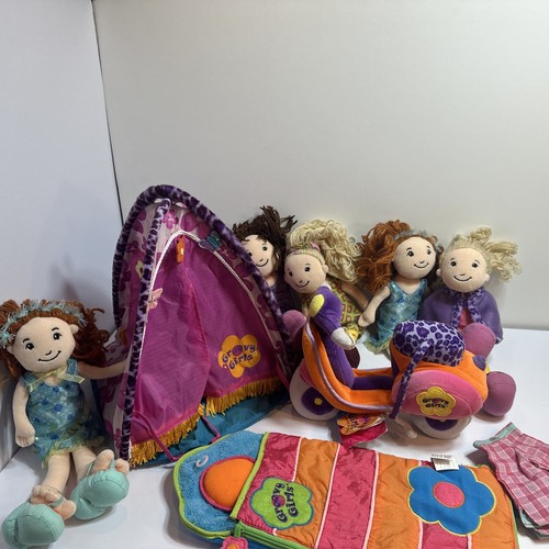 Groovy Girls Konvolut 5 Puppen, Zelt, Schlafsack, Roller Manhattan Spielzeug