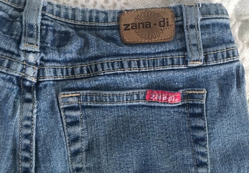 Zani Di Girl Jeans- Size 12 - Stretch Medium Wash - 26.5" inseam - Picture 8 of 10
