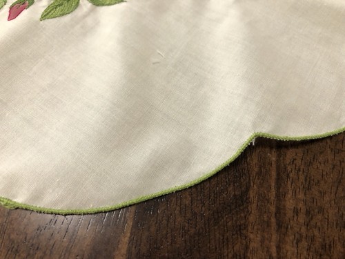 Jabara & Sons, Inc. Rose Floral Embroidered 66" x 119" Ivory Tablecloth (RF823) - Picture 9 of 12