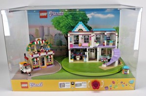 Lego Friends Exclusive Toys R Us Toy Display Complete With Two Built