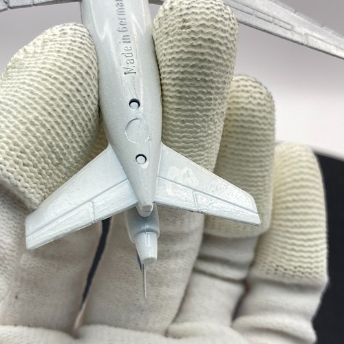 Schabak 1/500 MD-11 FINNAIR Santa Claus Jet Diecast model 843/59 - Picture 17 of 18