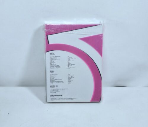 IA / 02 Color - Illustrator × IA Artbook - Vocaloid 3 Library - CD - DVD - 2013 - Picture 2 of 5