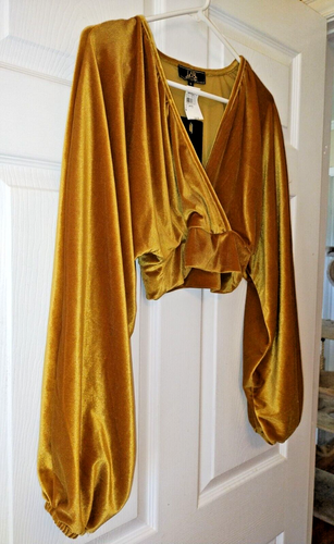 Lucky and Blessed gold velvet cropped top long balloon sleeves New w/ tags Sz M - Picture 2 of 4
