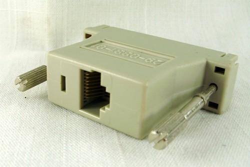 Cisco 29-0881-01 CAB-5 MODEM DB25M to RJ45 Female Terminal Adapter Beige Used - Picture 3 of 3