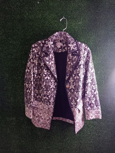 Chicos Blazer Size 0 Equivalent to A Size Small 1 Button Closure And Beading... - Picture 1 of 5