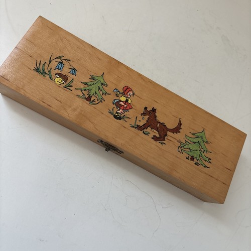 Vintage Children's Little Red Riding Hood Wooden Pencil Box Case With Abacus - Picture 5 of 8