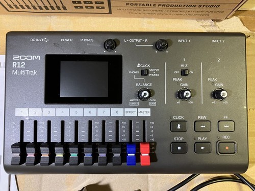 ZOOM R12 multi track recorder MTR Digital Audio Interface Good condition Working - Picture 2 of 3
