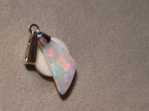 1.4 ct. White Opal Pendant , Sterling Silver , Natural Australian opal - Picture 10 of 11