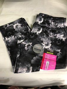 Danskin-Womens-Premier-Performance-Fashion-Capri-Size-S-4-6-Brand-New