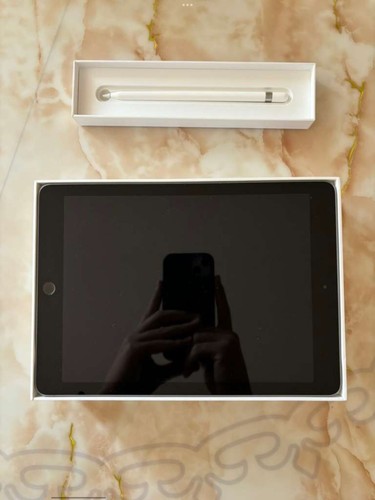 VHB! Apple IPad 6 + Pencil + Cover - Bild 2 von 6