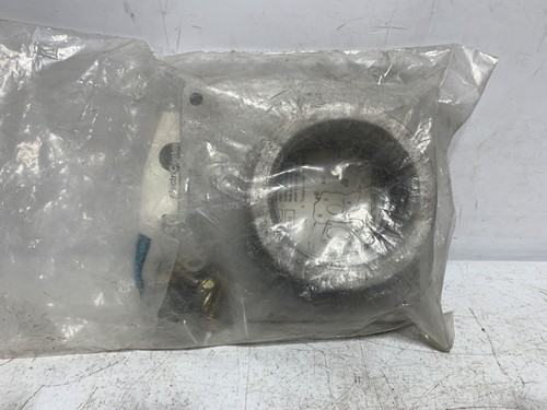 Siemens ECHV250 Meter Center Hub 2-1/2" - Picture 3 of 3