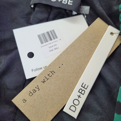 DO+BE Dress Womens M Emerald Green Zebra Ruffled Cinched Mini Off Shoulder Scoop - Picture 11 of 15
