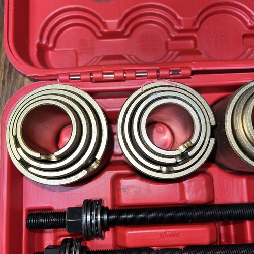 Kit universal de herramientas de eliminación de destornillador de sello de cojinete de buje y tirón - Imagen 7 de 7