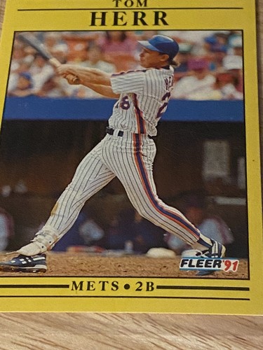 1991 Fleer Tom Herr New York Mets 149 Near Mint Missing “.” In USA Error On Back - Picture 8 of 24