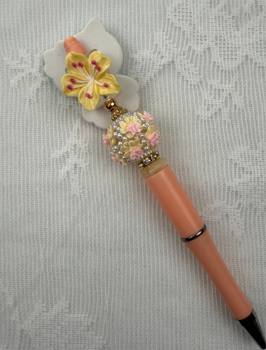 Custom beaded pens. H Kitty! Gifts. Basket filler. Journal. Teen. - Picture 25 of 37
