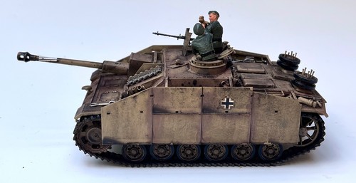 1:35 dt. StuG III SdKfz 142/1 Ausf G Tamiya Model Kit gebaut pro built WW2