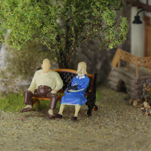 Model Trains O scale 1:50 6pcs Seated Figures Painted People with 3pcs Benches - Picture 7 of 7