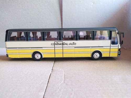 Autobús Setra 215 HD . Continental Auto . Salvat . Escala 1/43 - Imagen 2 de 7