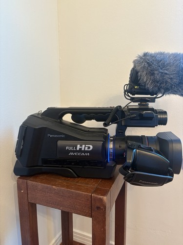 Panasonic Camcorder Professional Camera AG-AC8P AVCCAM HD 28mm Wide 50x + Ex Mic - Picture 2 of 10