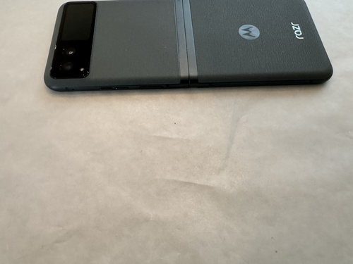 Motorola Razr (2023) XT2323-5 128 Go vert (AT&T) débloqué bon état - Photo 14 sur 17