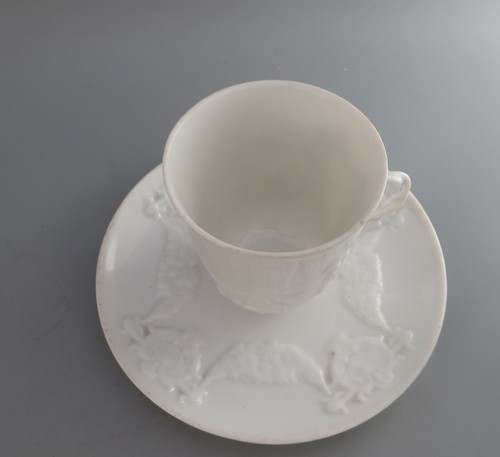 Richard Ginori Capodimonte White Porcelain Cup & Saucer Set - Picture 5 of 19