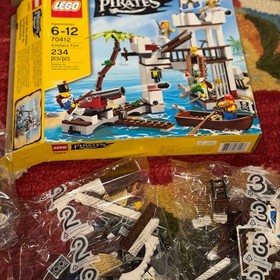 LEGO Pirates Soldiers Fort 70412; New (see description) RETIRED!