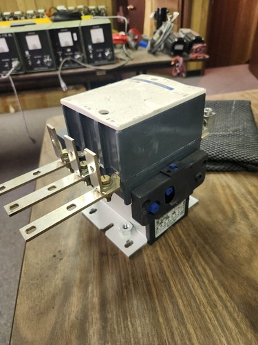 Contactor Square D Telemecanique LC1F115 usado - Imagen 3 de 6