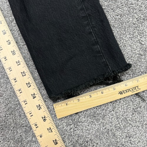 Jeans Levis para mujer 29x26 negro 501 ajuste original recortado desgastado botón mosca - Imagen 5 de 11