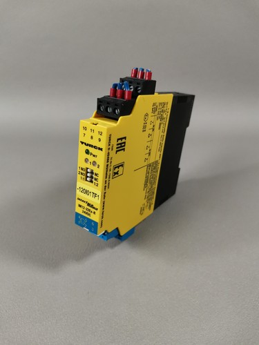 Turck IM12-22Ex-R/24VDC - Picture 1 of 2