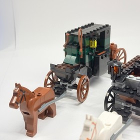 LEGO Pirates Of The Caribbean Set 4193 The London Escape Retired 2011  READ!!!!