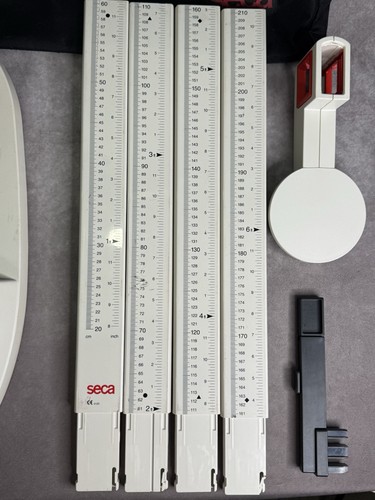 Estadiómetro móvil Seca 213 para medición con estuche de transporte - Imagen 5 de 8