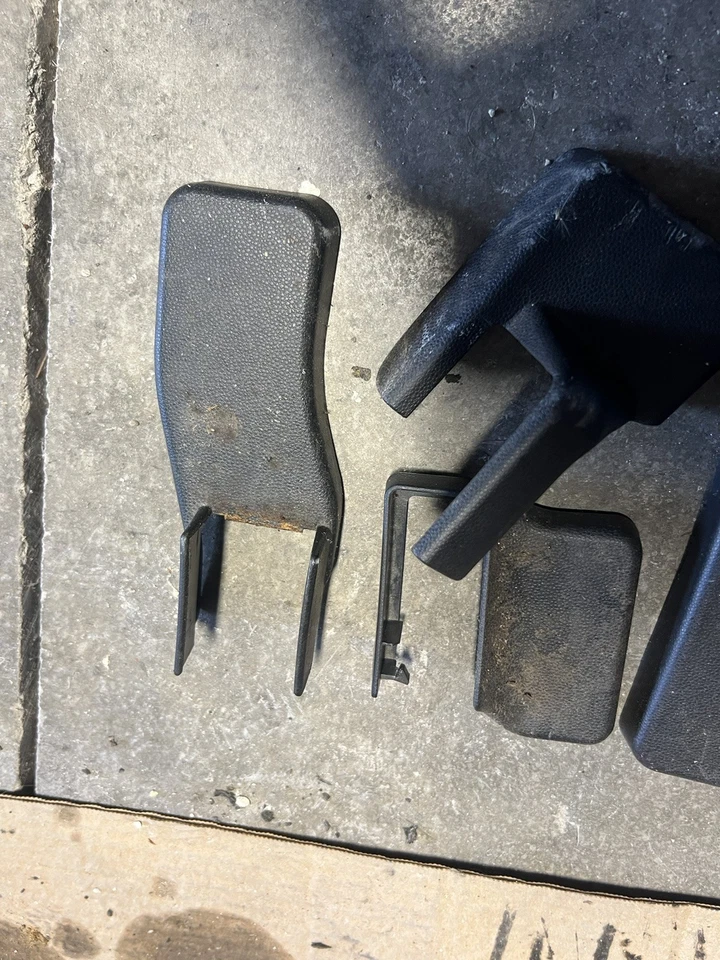 Mazda Mazdaspeed3 2007 2008 2009 OEM Seat Rail Cover Trim Front Seats Set of 8 - Image 2 of 4