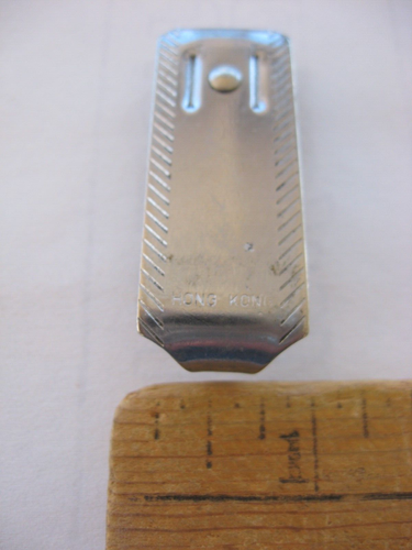 Vintage metal KEY KLIP, key holder clip Hong Kong - Picture 4 of 4