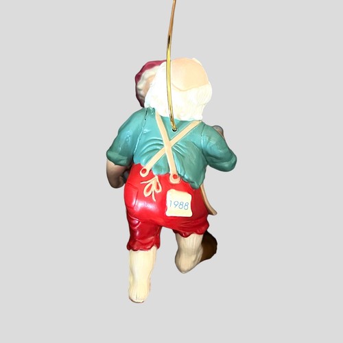 1988 Hallmark "Shall We Dance" Mr. and Mrs. Claus Ornament Christmas - Picture 7 of 10