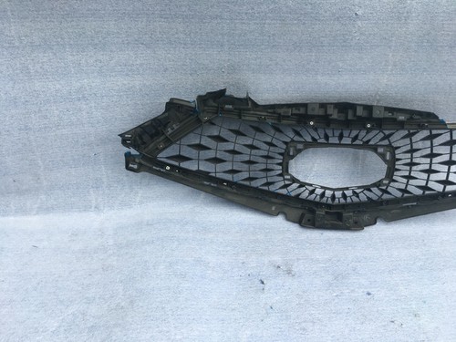 2019-2021 Acura RDX FOR PARTS USE ONLY front bumper grille OEM - Picture 9 of 12