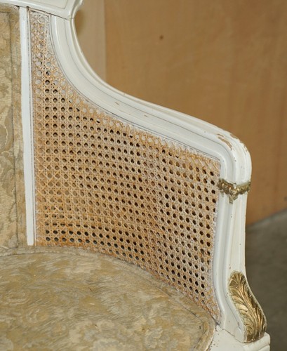 VINTAGE FRENCH COUNTRY HOUSE 1940'S ORIGINAL PAINT BERGERE RATTAN ARMCHAIR - Picture 9 of 21