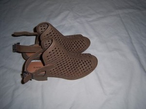 WOMENS-RAMPAGE-LAKOTA-OPEN-TOE-SHOES-SIZE-6-5-TAUPE