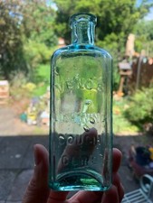 c.1910 Veno’s Aqua Green Lightning Cough Cure Bottle 5.1/2” tall  