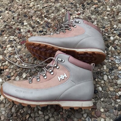 Helly Hansen $160 boots leather waterproof Women's W The Forester size 9