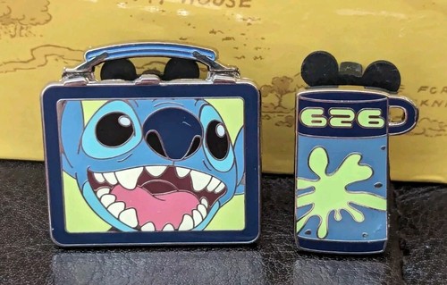 DISNEY STITCH LUNCHBOX & THERMOS 2 PIN SET - Imagen 1 de 9