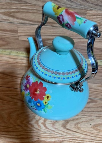 The Pioneer Woman 'Breezy Blossom' Enamel on Steel 1.9-Quart Tea Kettle - Picture 4 of 4